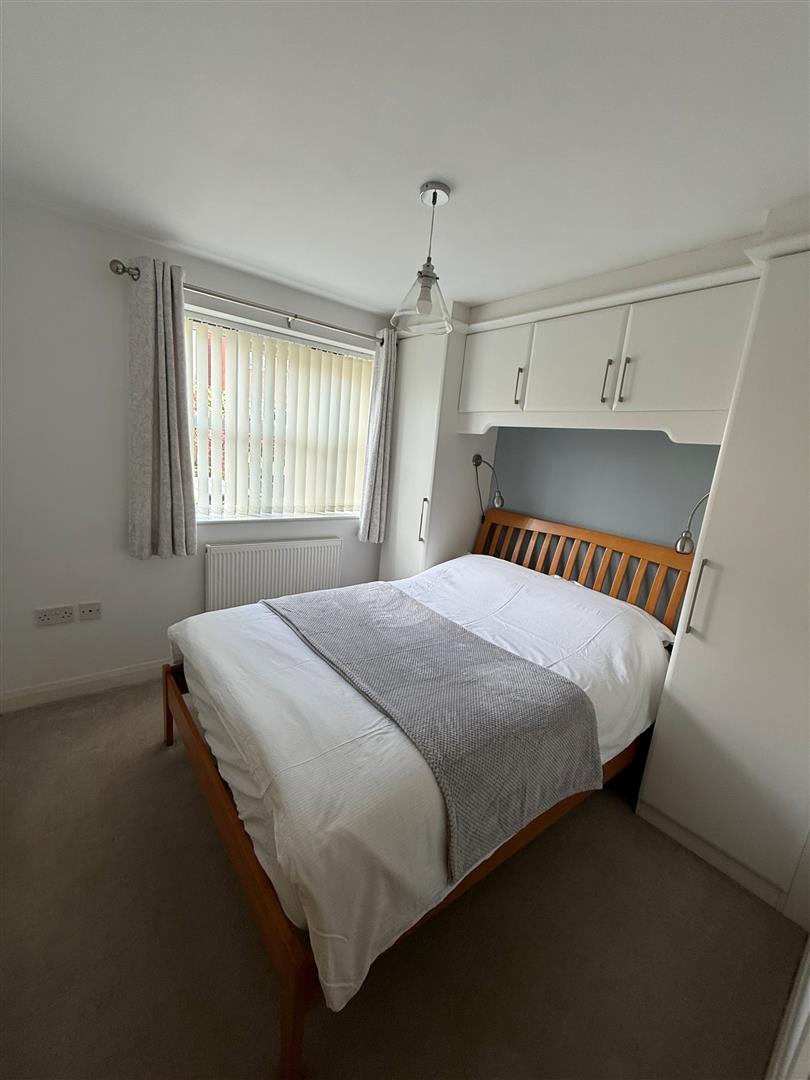 bedroom main.jpg